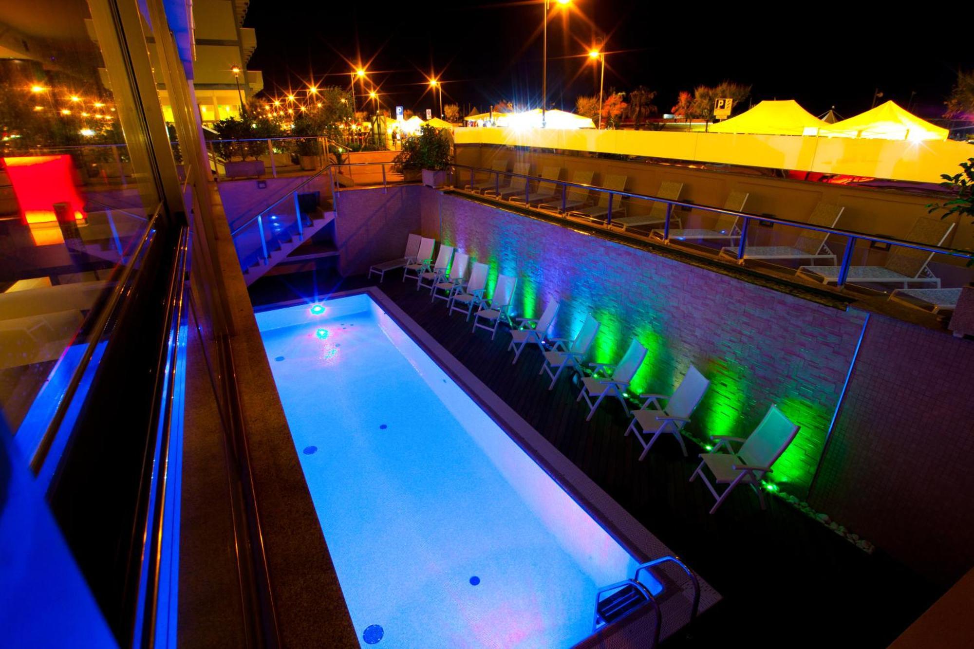 Terminal Palace & Spa Rimini Ngoại thất bức ảnh