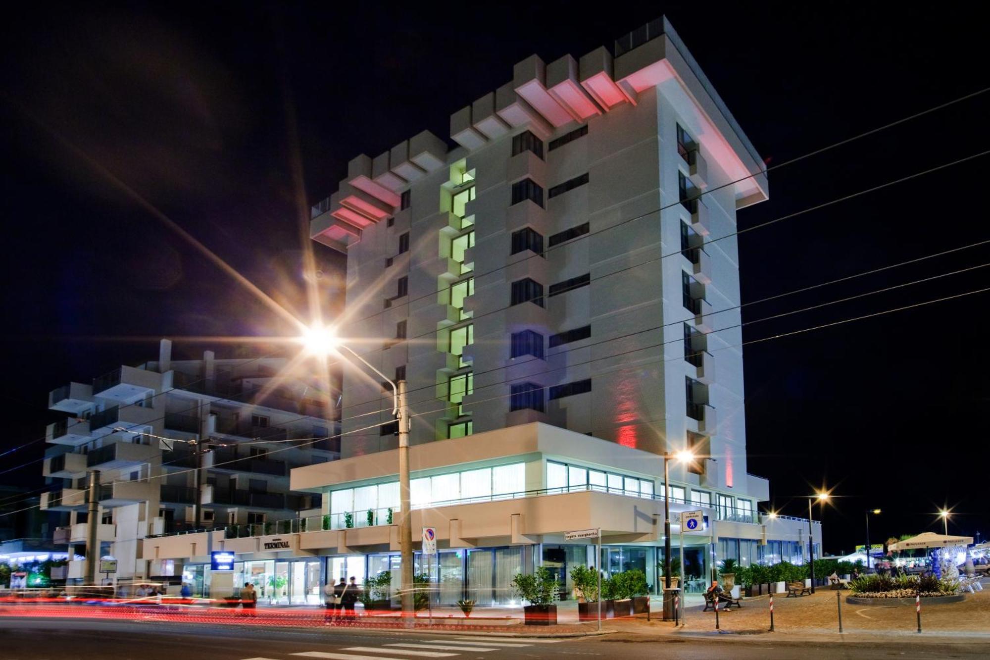 Terminal Palace & Spa Rimini Ngoại thất bức ảnh