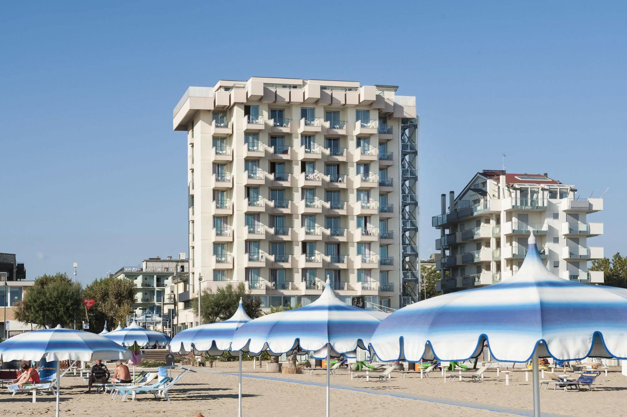 Terminal Palace & Spa Rimini Ngoại thất bức ảnh