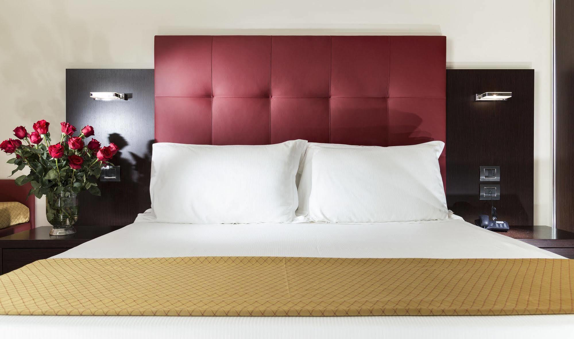 Terminal Palace & Spa Rimini Ngoại thất bức ảnh